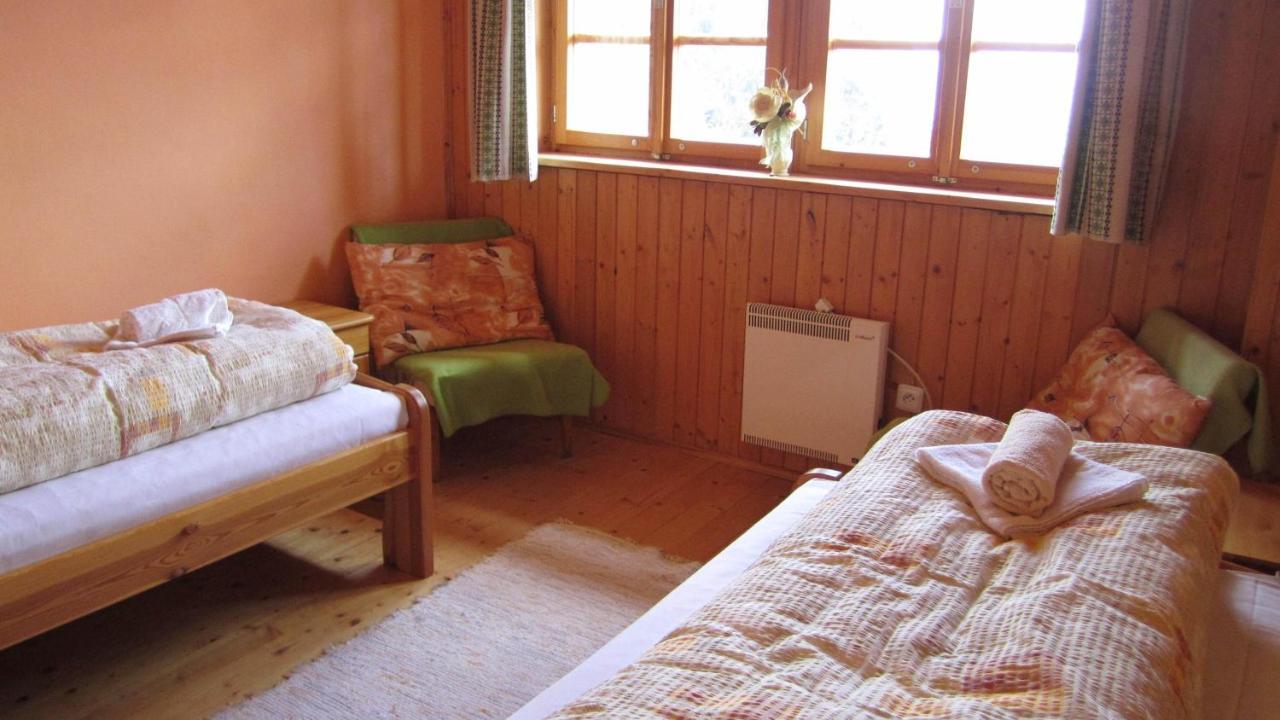 Bungalov Tina Žiar الغرفة الصورة
