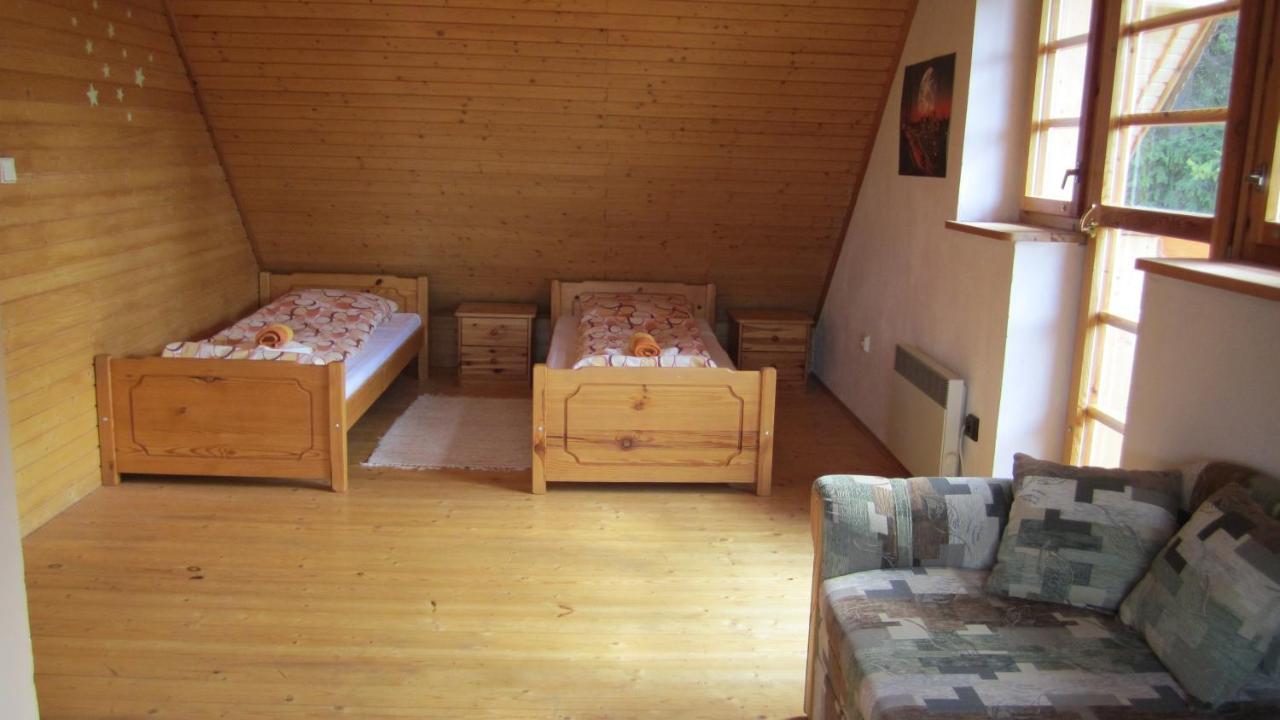 Bungalov Tina Žiar الغرفة الصورة